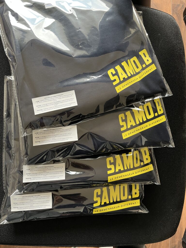 T-shirt avec logo personnalisé