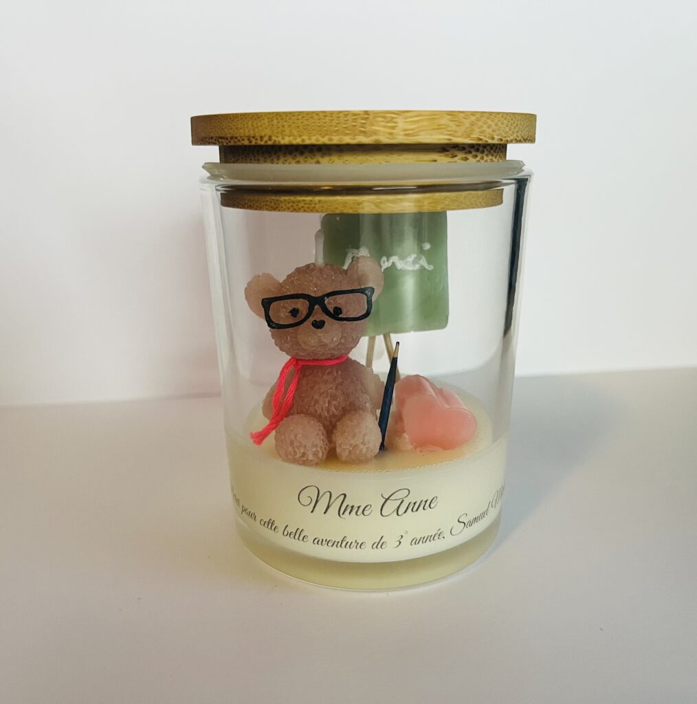 Bougie personnalisée en pot avec couvercle en bambou – Cadeau élève-enseignant